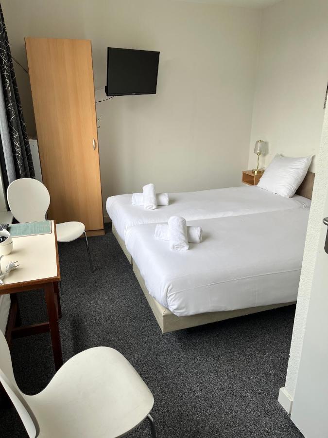 Hotel Restaurant De Loenermark Loenen ภายนอก รูปภาพ